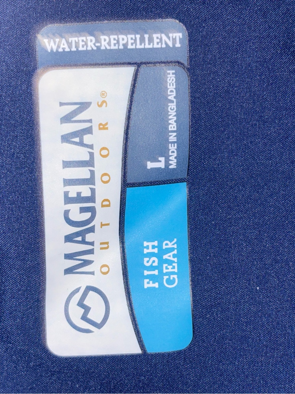 Magellan Outdoors Men's Navy and Light Blue Water-Repellent Jeans